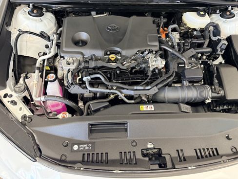 Used 2025 Toyota Camry SE FWD image 44