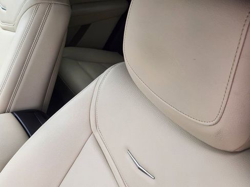 Used 2019 Cadillac XT5 FWD image 19