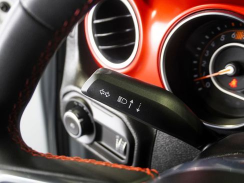 Used 2023 Jeep Wrangler Rubicon image 23