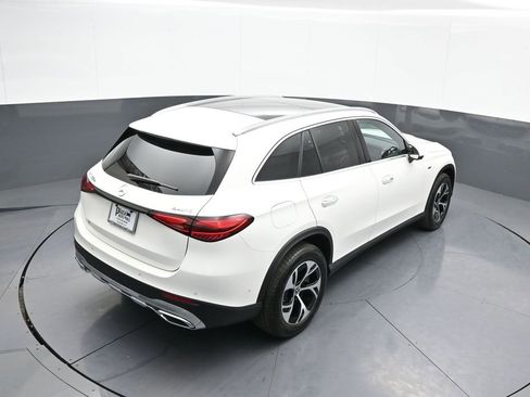 Used 2025 Mercedes-Benz GLC 350e 4MATIC image 42