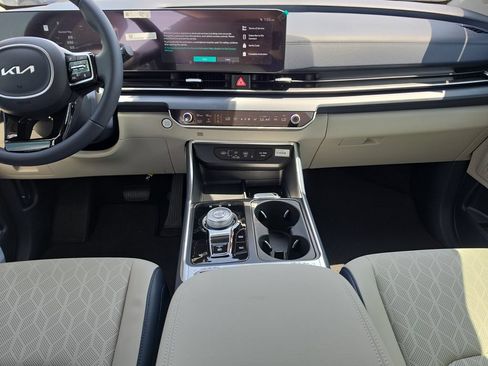 New 2026 Kia Carnival SX FWD image 14