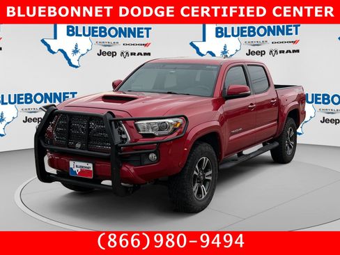 Used 2016 Toyota Tacoma TRD Sport RWD image 1