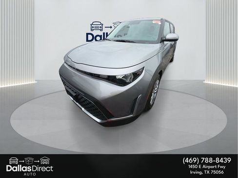 Used 2023 Kia Soul LX FWD image 5