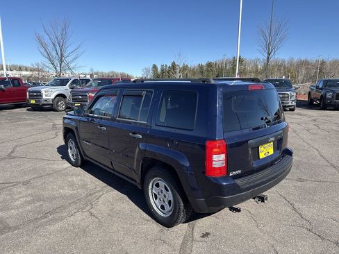 Used 2014 Jeep Patriot Sport FWD image 8