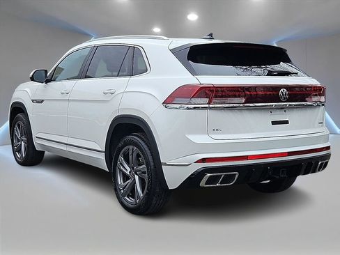 Certified 2024 Volkswagen Atlas Cross Sport SEL R-Line image 7