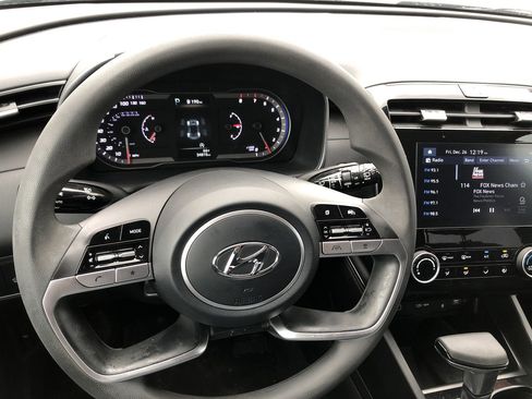 Used 2023 Hyundai Tucson SEL image 16