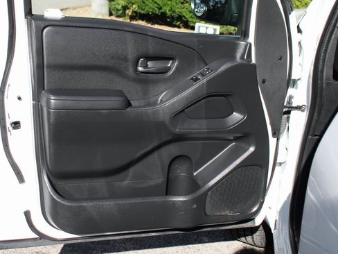 Used 2022 Nissan Frontier S image 14