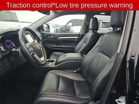 Used 2019 Toyota Highlander XLE image 7