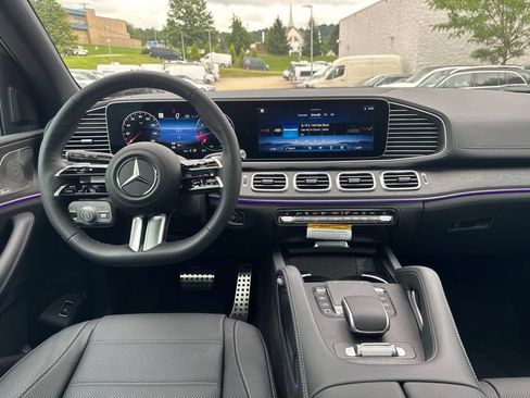 New 2026 Mercedes-Benz GLS 580 4MATIC image 14
