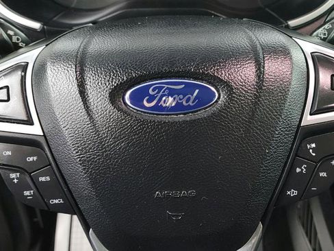 Used 2017 Ford Edge SEL w/ Equipment Group 201A AWD/4WD image 17
