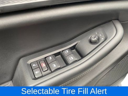 Used 2023 Jeep Grand Cherokee L Laredo image 15