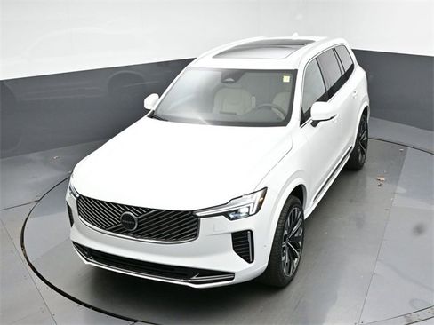 New 2026 Volvo XC90 B6 Plus w/ Protection Package Premier image 47