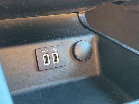 Used 2019 Ford Fusion Titanium image 36