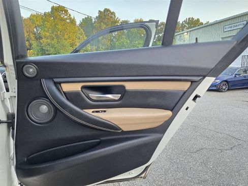 Used 2018 BMW M3 Base image 29