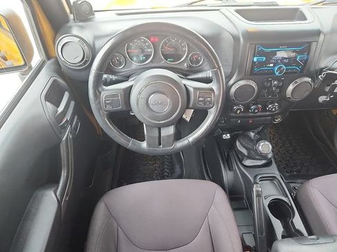 Used 2014 Jeep Wrangler Unlimited Sport w/ Quick Order Package 23S AWD/4WD image 12