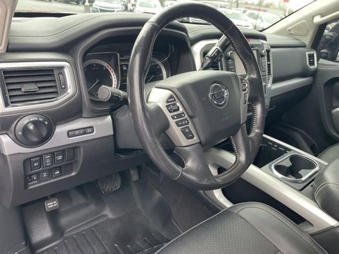 Used 2018 Nissan Titan PRO-4X w/ Pro-4x Utility Package image 17