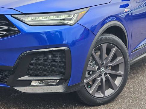 Used 2025 Acura MDX A-Spec image 11