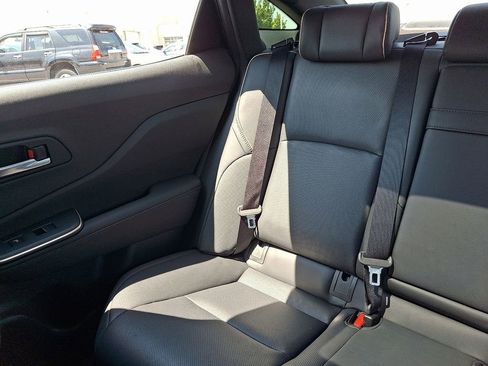 Used 2023 Toyota Crown Platinum AWD/4WD image 18