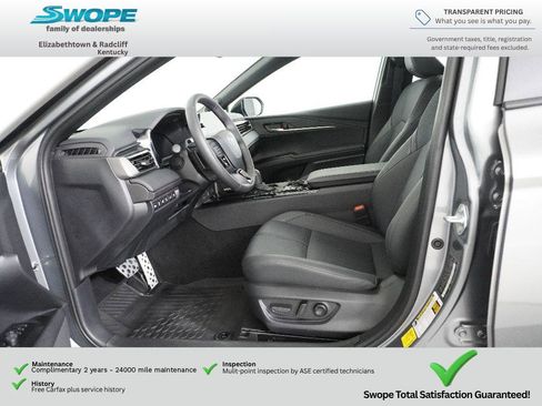 Used 2026 Toyota Camry XSE w/ Premium Plus Package FWD image 12