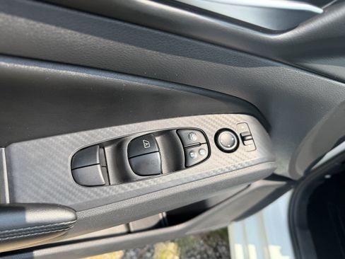 Used 2024 Nissan Altima 2.5 SV w/ SV Premium Package FWD image 22