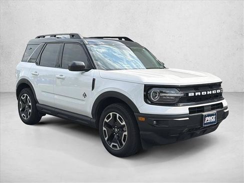 Used 2024 Ford Bronco Sport Outer Banks w/ Tech Package AWD/4WD image 3