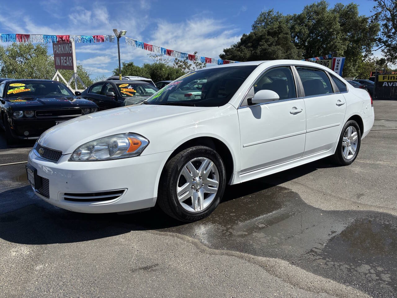 Used 2015 Chevrolet Impala LT FWD image 1