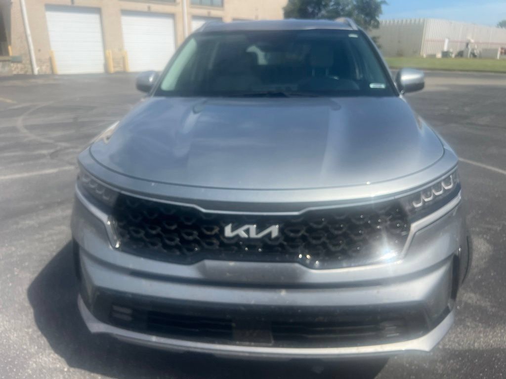 Used 2023 Kia Sorento EX AWD/4WD image 2