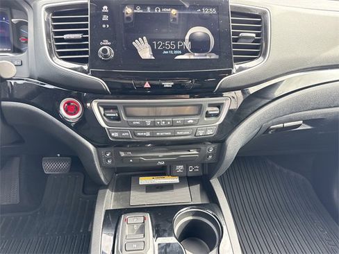 Used 2022 Honda Pilot Elite image 17
