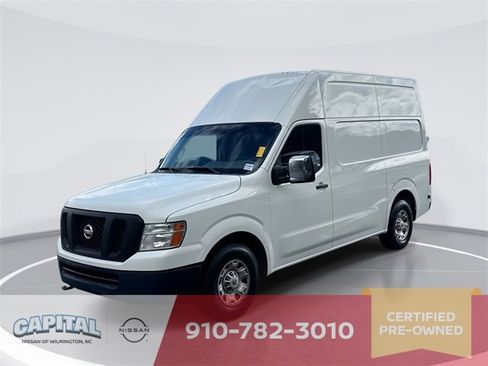Used 2014 Nissan NV 3500 SV image 1