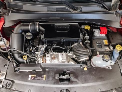 Certified 2025 Jeep Compass Limited AWD/4WD image 3