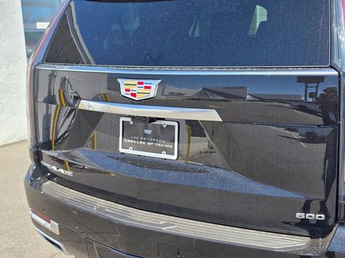 New 2026 Cadillac Escalade Luxury w/ Touring Package AWD/4WD image 14