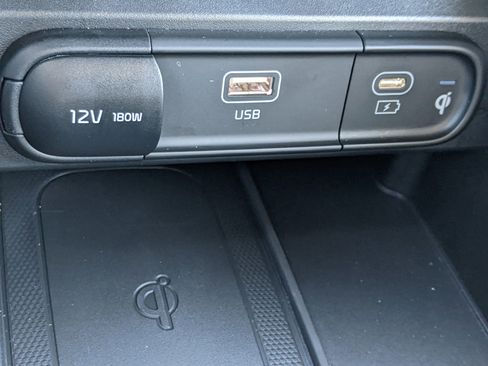 Used 2025 Kia Telluride S image 29