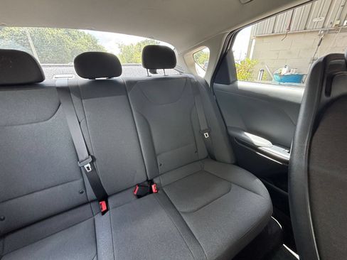 Used 2025 Kia K4 FWD image 36