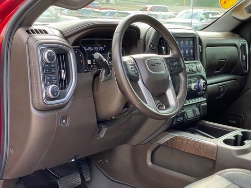 Used 2022 GMC Sierra 1500 Denali w/ Denali Premium Package AWD/4WD image 10