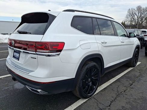 New 2026 Volkswagen Atlas SE image 4