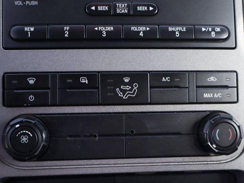 Used 2012 Ford F250 XLT w/ XLT Premium Pkg image 30