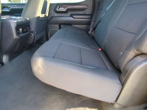 Used 2022 Chevrolet Silverado 1500 LT Trail Boss image 18