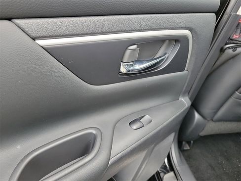 Used 2018 Nissan Altima 2.5 SL w/ 2.5 SL Technology Package image 14