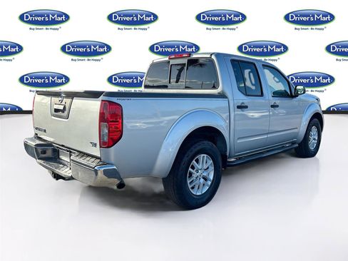 Used 2017 Nissan Frontier SV image 9