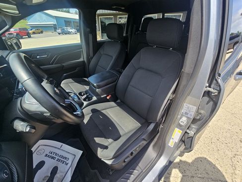 Used 2023 Chevrolet Colorado LT w/ LT Convenience Package II AWD/4WD image 20