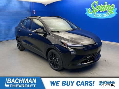 New 2027 Chevrolet Bolt RS w/ Technology Package FWD image 1