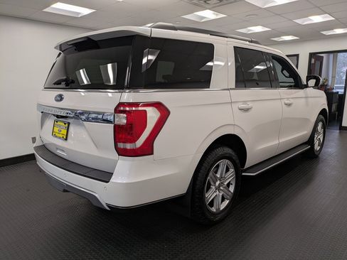 Used 2019 Ford Expedition XLT w/ Equipment Group 202A image 4
