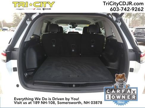 Used 2023 Jeep Grand Cherokee Limited w/ Luxury Tech Group II image 34