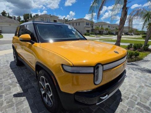 Used 2023 Rivian R1S Adventure AWD/4WD image 1