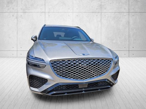 Used 2023 Genesis GV70 2.5T w/ Sport Prestige Package AWD/4WD image 4