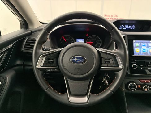 Used 2020 Subaru Crosstrek 2.0i Premium image 17