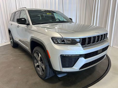 New 2026 Jeep Grand Cherokee L Limited AWD/4WD image 26