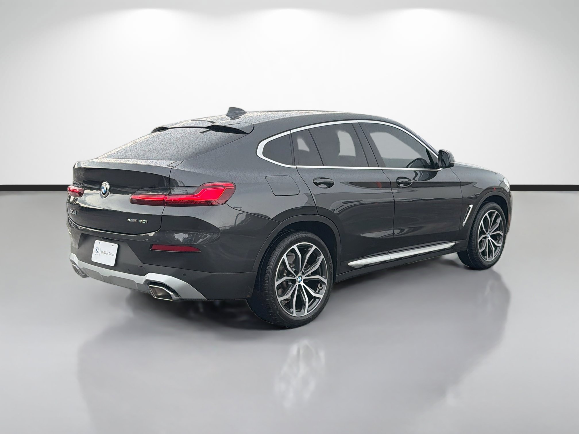 Used 2024 BMW X4 xDrive30i w/ Convenience Package AWD/4WD image 3
