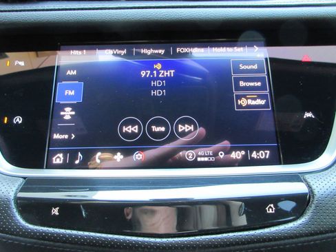 Used 2023 Cadillac XT6 Luxury image 48