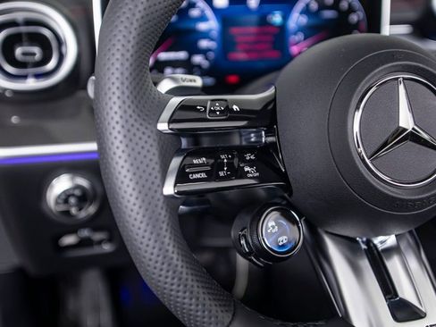 Used 2026 Mercedes-Benz CLE 53 AMG 4MATIC Cabriolet image 37